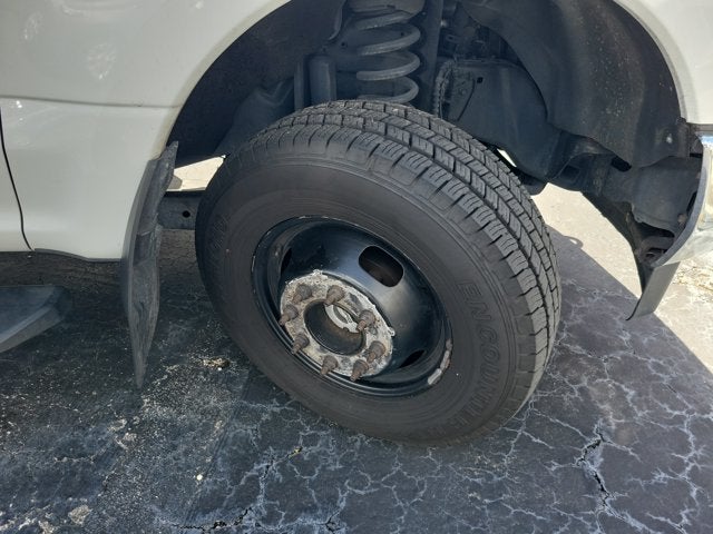 2018 Ford Super Duty F-350 DRW XLT 4WD Crew Cab 8' Box