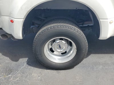 2022 Ford Super Duty F-350 DRW Platinum 4WD Crew Cab 8' Box