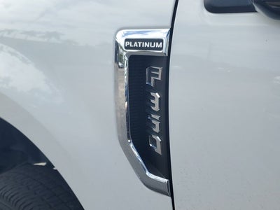 2022 Ford Super Duty F-350 DRW Platinum 4WD Crew Cab 8' Box