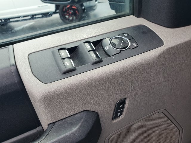 2019 Ford Super Duty F-450 DRW XL 4WD Crew Cab 8' Box