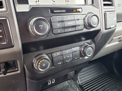 2019 Ford Super Duty F-450 DRW XL 4WD Crew Cab 8' Box