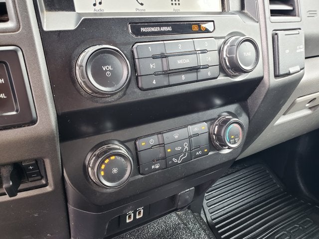 2019 Ford Super Duty F-450 DRW XL 4WD Crew Cab 8' Box