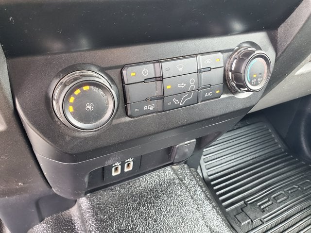 2019 Ford Super Duty F-450 DRW XL 4WD Crew Cab 8' Box