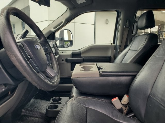 2019 Ford Super Duty F-450 DRW XL 4WD Crew Cab 8' Box