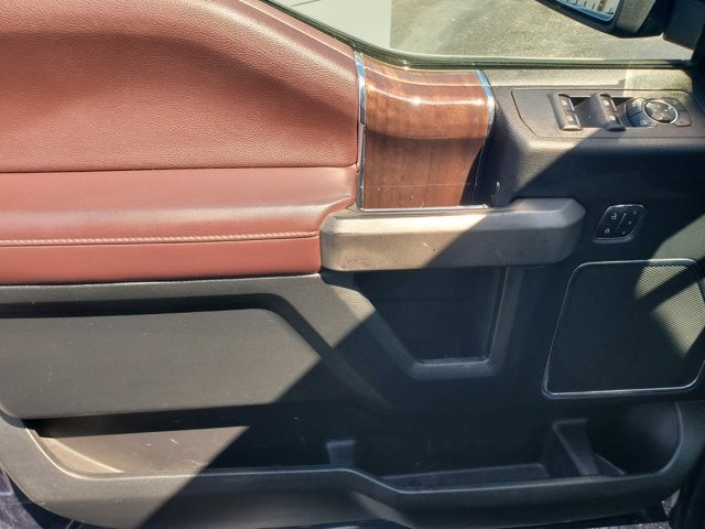2016 Ford F-150 2WD SuperCrew 145 Platinum