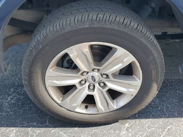 2016 Ford F-150 2WD SuperCrew 145 Platinum