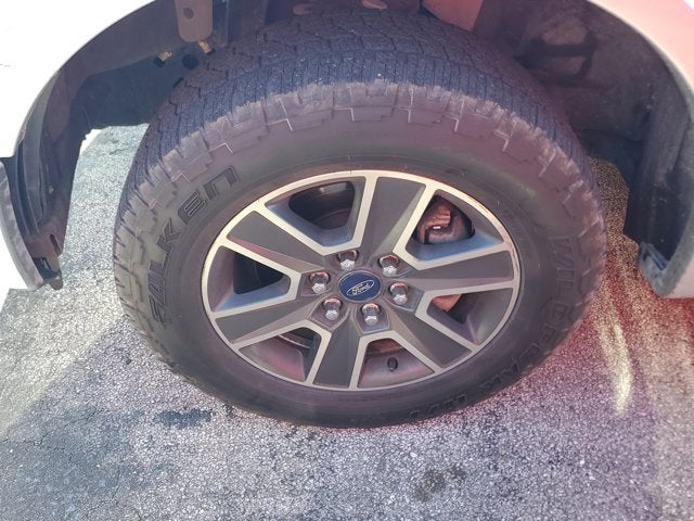 2015 Ford F-150 2WD SuperCrew 145 XL