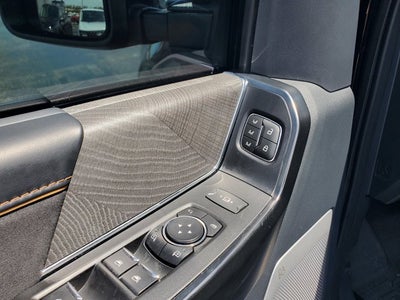 2022 Ford F-150 Platinum 4WD SuperCrew 5.5' Box