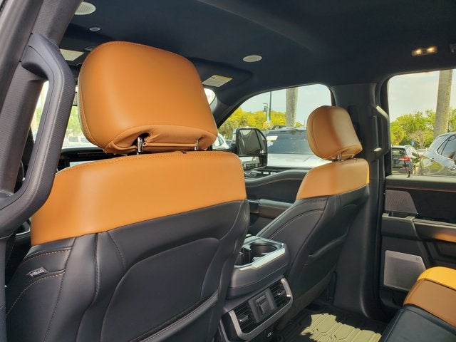 2022 Ford F-150 Platinum 4WD SuperCrew 5.5' Box