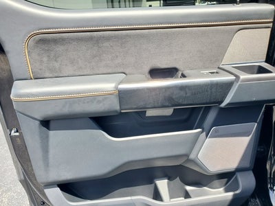 2022 Ford F-150 Platinum 4WD SuperCrew 5.5' Box