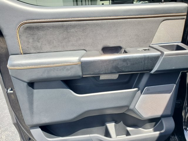 2022 Ford F-150 Platinum 4WD SuperCrew 5.5' Box