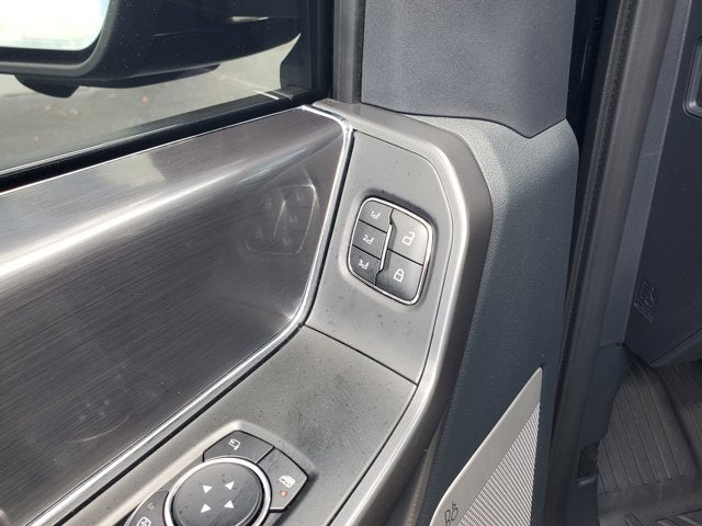 2025 Ford F-150 LARIAT 4WD SuperCrew 5.5' Box
