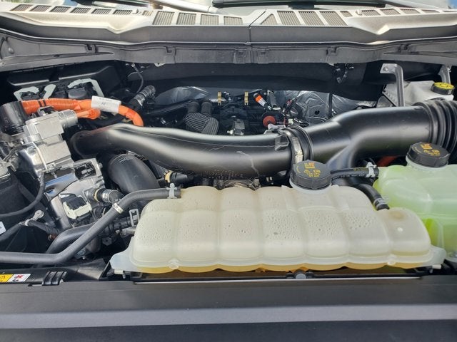 2025 Ford F-150 LARIAT 4WD SuperCrew 5.5' Box