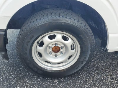 2021 Ford F-150 XL 2WD Reg Cab 8' Box