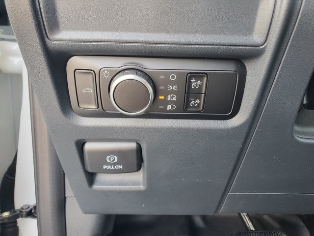 2024 Ford F-150 XL 2WD Reg Cab 8' Box