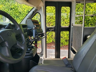 2005 Chevrolet Express Commercial Cutaway 159 WB C7A DRW