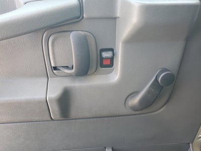 2005 Chevrolet Express Commercial Cutaway 159 WB C7A DRW