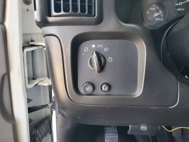2005 Chevrolet Express Commercial Cutaway 159 WB C7A DRW