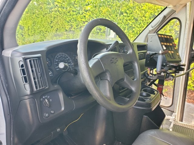 2005 Chevrolet Express Commercial Cutaway 159 WB C7A DRW