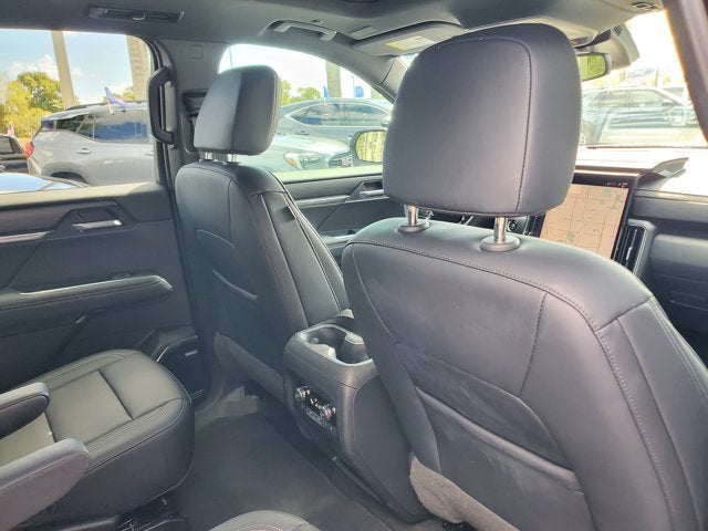 2025 GMC Acadia FWD 4dr Elevation