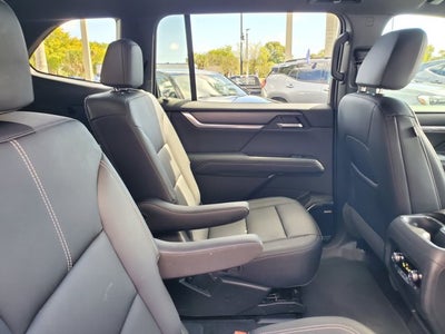 2025 GMC Acadia FWD 4dr Elevation