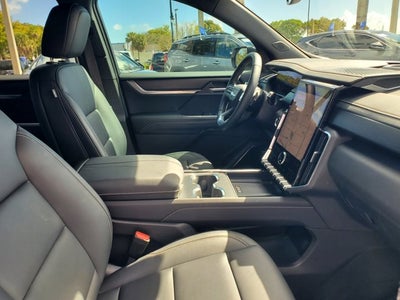 2025 GMC Acadia FWD 4dr Elevation