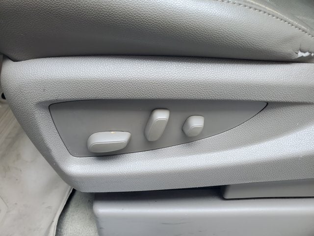 2015 Chevrolet Suburban 2WD 4dr LTZ