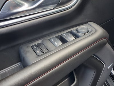 2024 Chevrolet Suburban 4WD 4dr RST