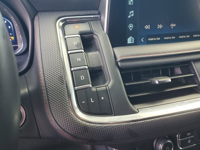 2024 Chevrolet Suburban 4WD 4dr RST