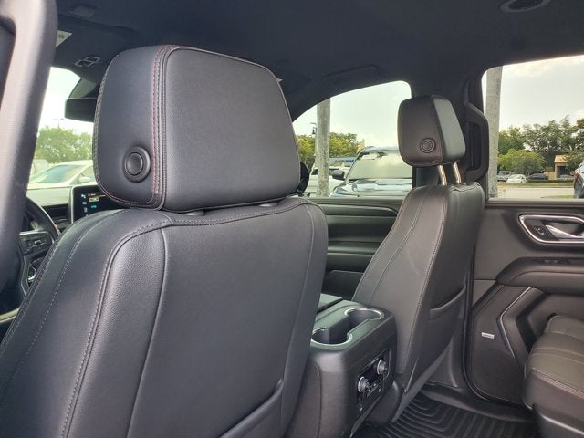 2024 Chevrolet Suburban 4WD 4dr RST