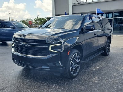 2024 Chevrolet Suburban 4WD 4dr RST