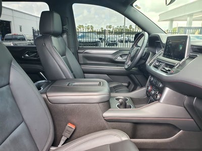 2024 Chevrolet Suburban 4WD 4dr RST