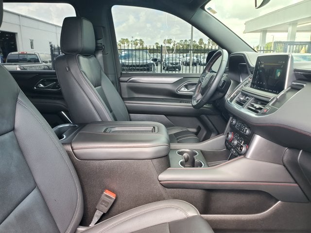 2024 Chevrolet Suburban 4WD 4dr RST