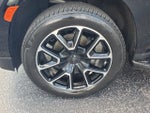 2024 Chevrolet Suburban 4WD 4dr RST
