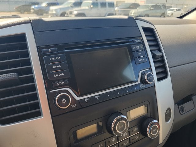 2016 Nissan Frontier 2WD Crew Cab SWB Auto SV