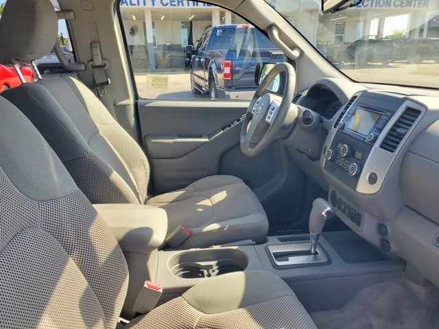 2016 Nissan Frontier 2WD Crew Cab SWB Auto SV