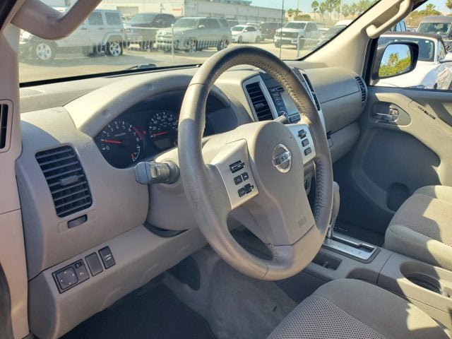 2016 Nissan Frontier 2WD Crew Cab SWB Auto SV