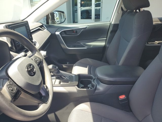 2020 Toyota RAV4 LE FWD (Natl)