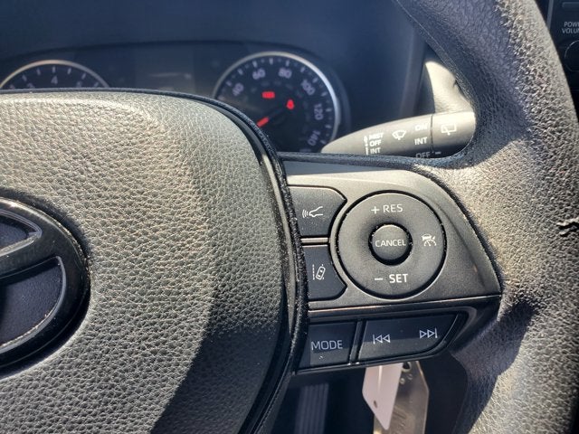 2020 Toyota RAV4 LE FWD (Natl)