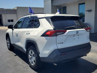 2020 Toyota RAV4 LE FWD (Natl)