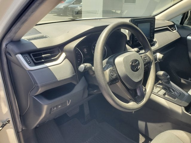 2020 Toyota RAV4 LE FWD (Natl)