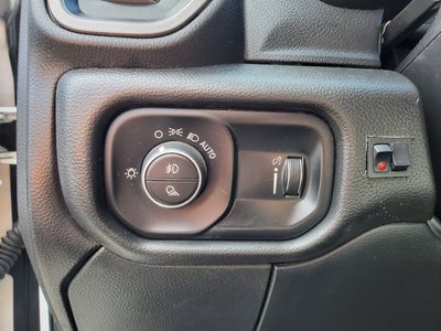 2021 RAM 2500 Tradesman 4x4 Crew Cab 6'4 Box