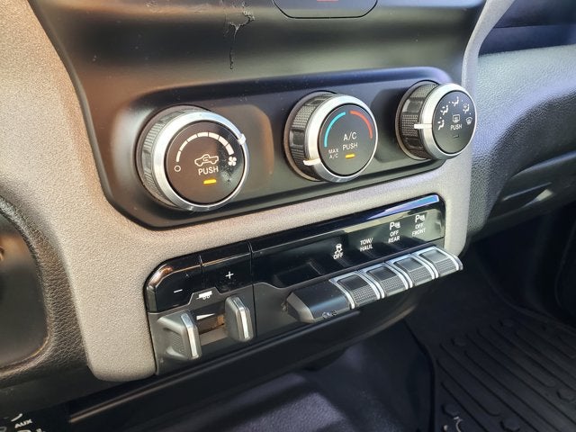 2021 RAM 2500 Tradesman 4x4 Crew Cab 6'4 Box