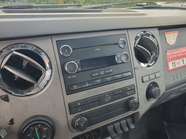 2011 Ford Super Duty F-650 Straight Frame XLT