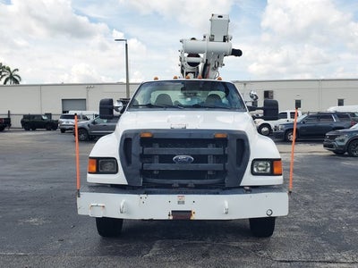 2011 Ford Super Duty F-650 Straight Frame XLT
