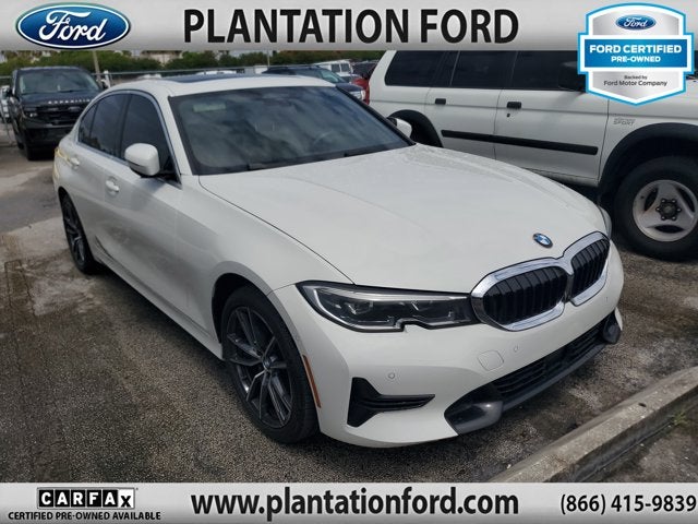 2021 BMW 3 Series 330i xDrive Sedan's photo