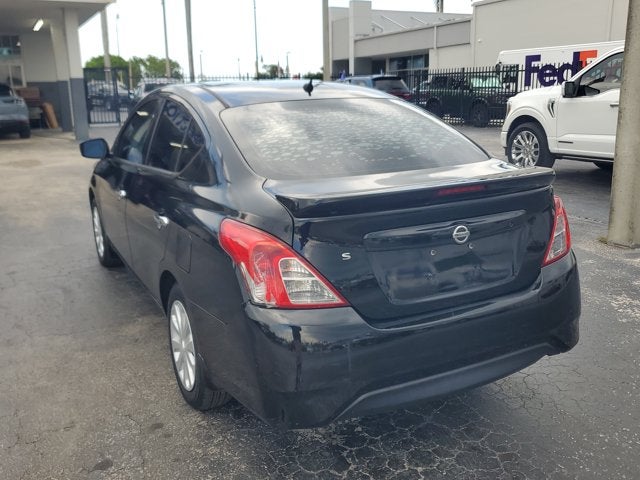 2017 Nissan Versa Sedan SV CVT