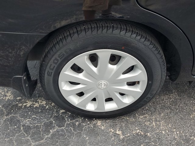2017 Nissan Versa Sedan SV CVT