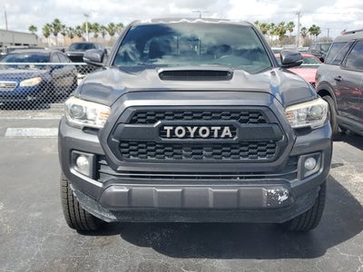 2017 Toyota Tacoma TRD Sport Double Cab 5' Bed V6 4x2 AT (Natl)