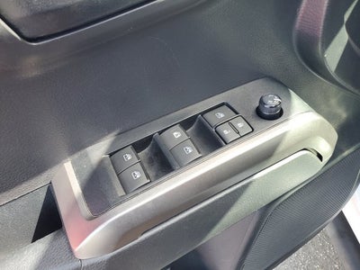 2022 Toyota Tacoma 2WD SR5 Double Cab 5' Bed V6 AT (Natl)